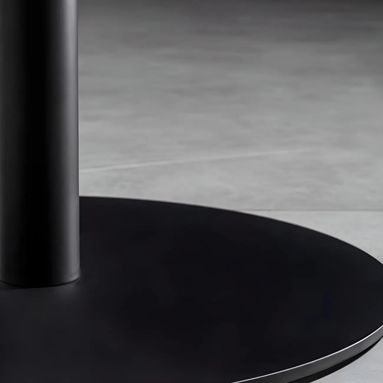 Contemporary Wooden Top Round Bar Table for Dining