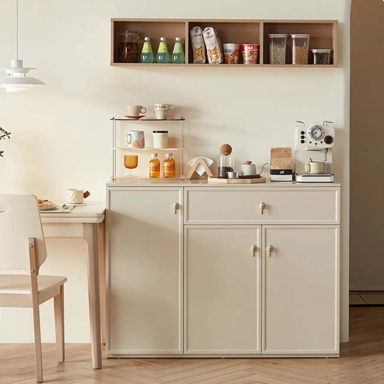 Elegant White Wooden Floor China Cabinet with Shelves
